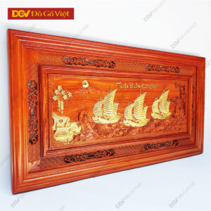 Tranh Khắc Gỗ Thuận Buồm Xuôi Gió Cầu Tài Treo Phòng Khách
